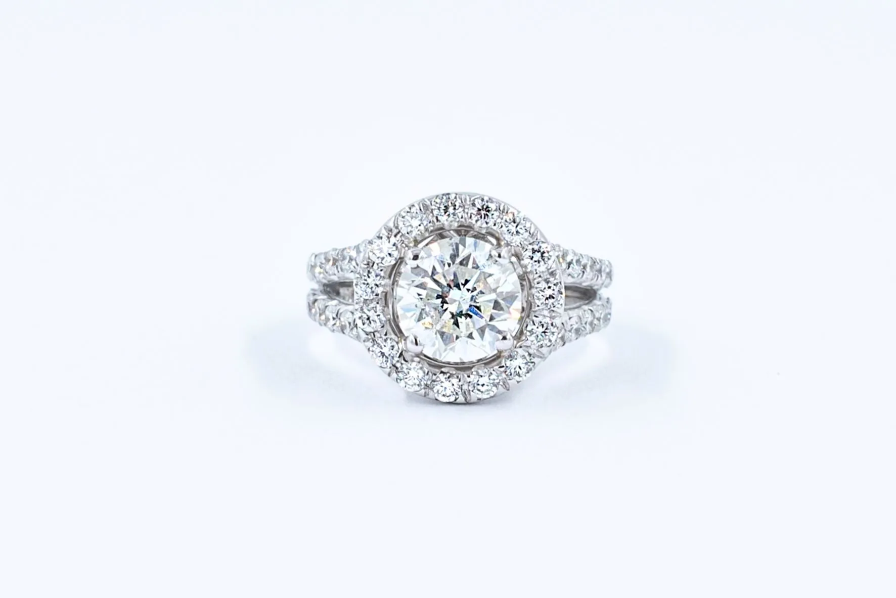 2.04 ct Round Brilliant Cut Diamond Ring