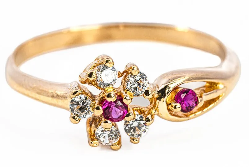 20ct Yellow Gold Cubic Zirconia & Synthetic Ruby Ring