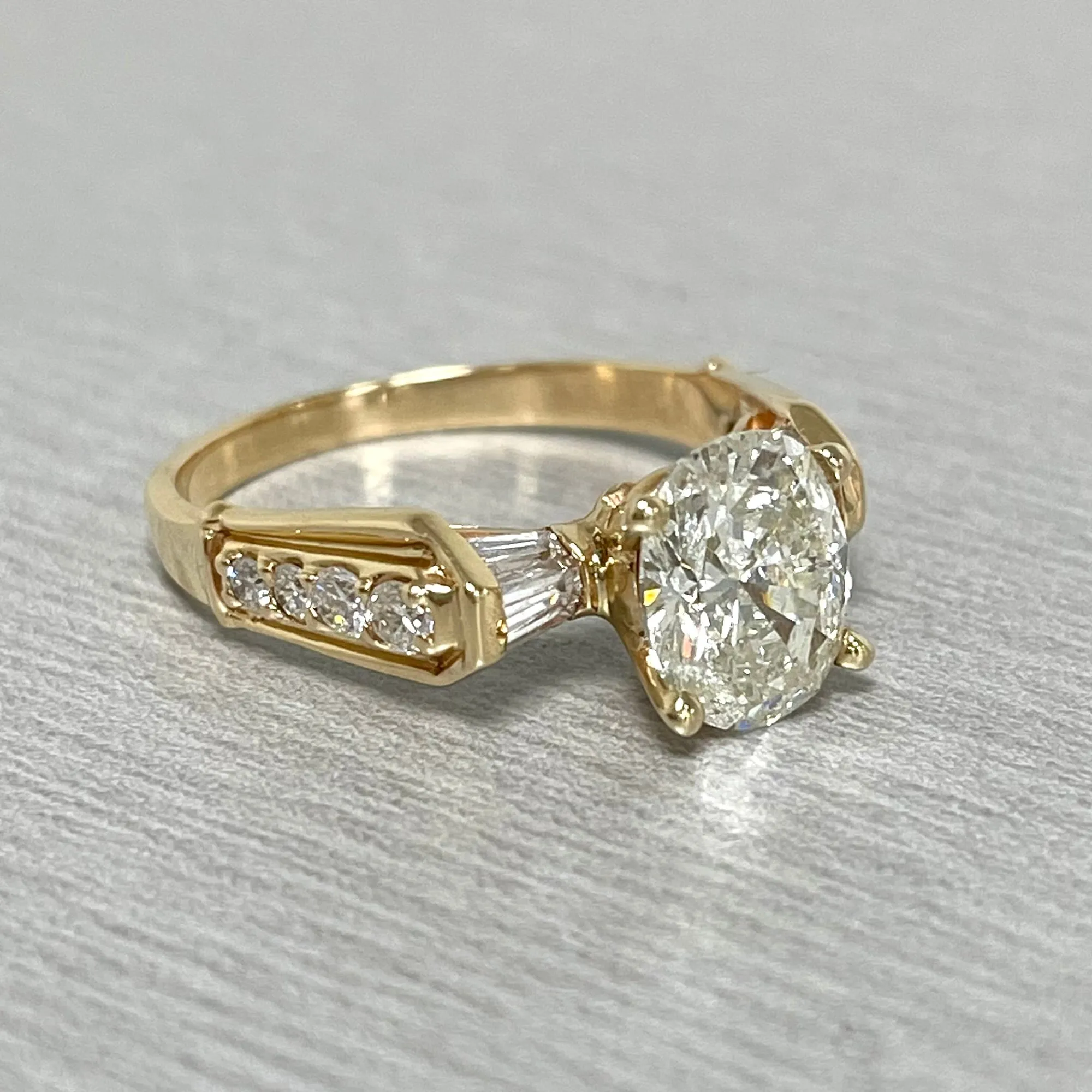 Cynthia Engagement Ring (1.62 ct Oval Diamond) in Yellow Gold