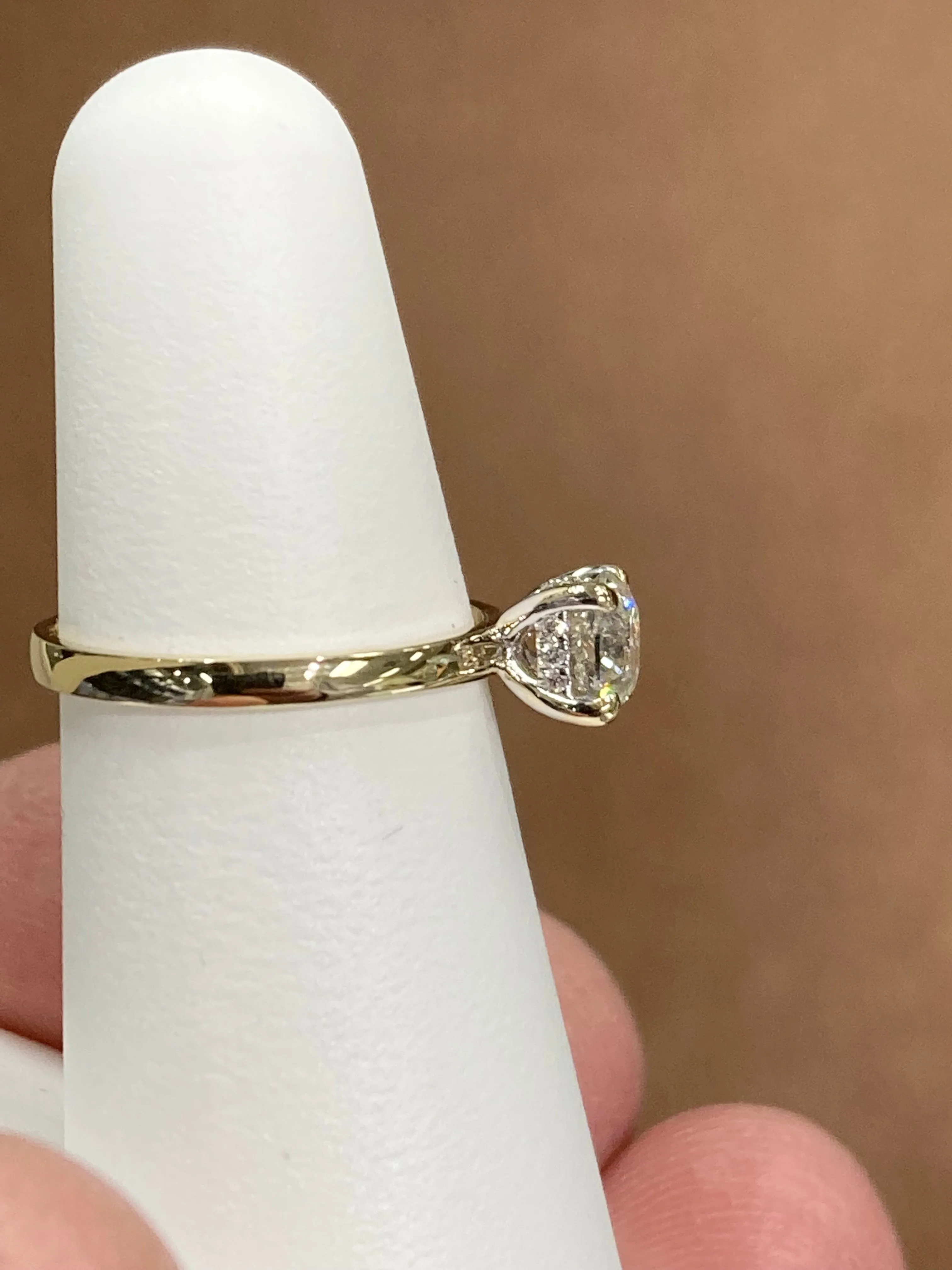 Diamond Engagement Ring 14 K Gold 0.80 Carats