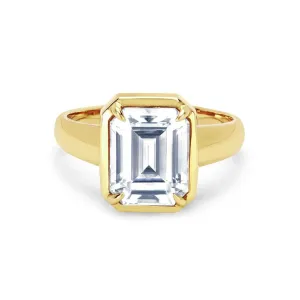 Emerald Cut Diamond Solitaire Setting with Tapered Cloud Fit Band