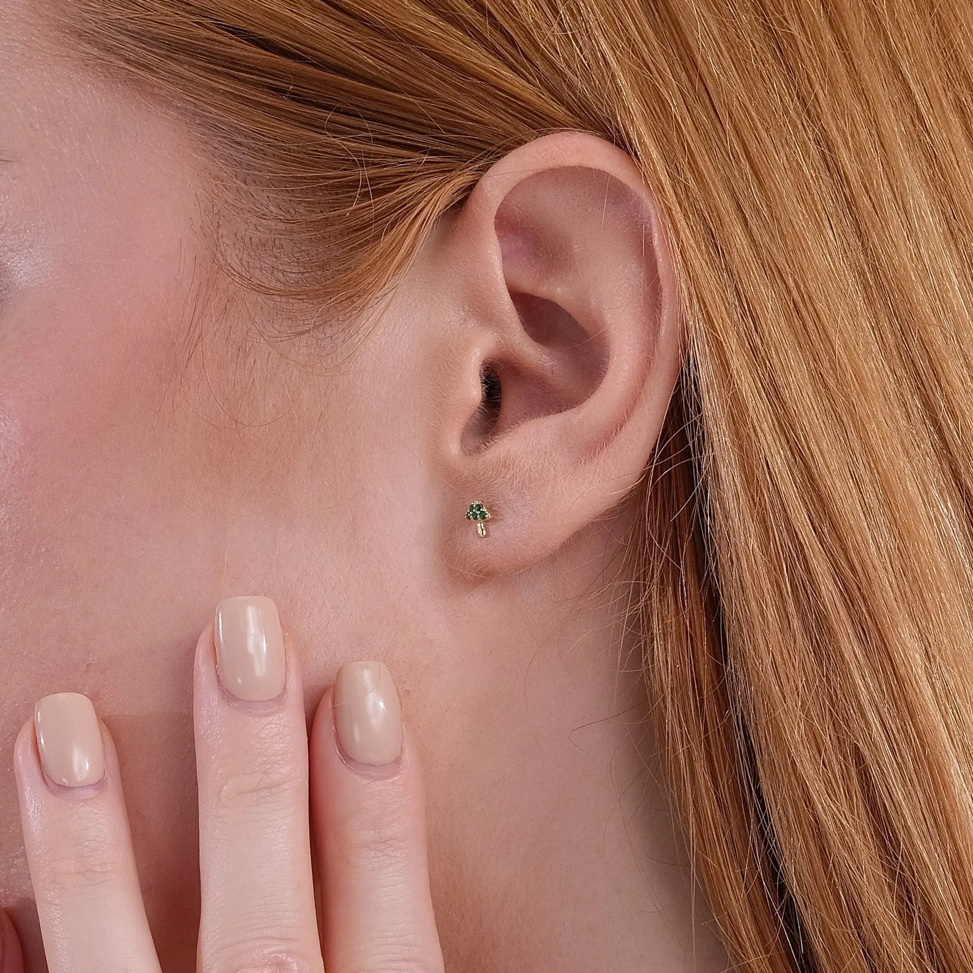 Emerald Mushroom Studs, Darya