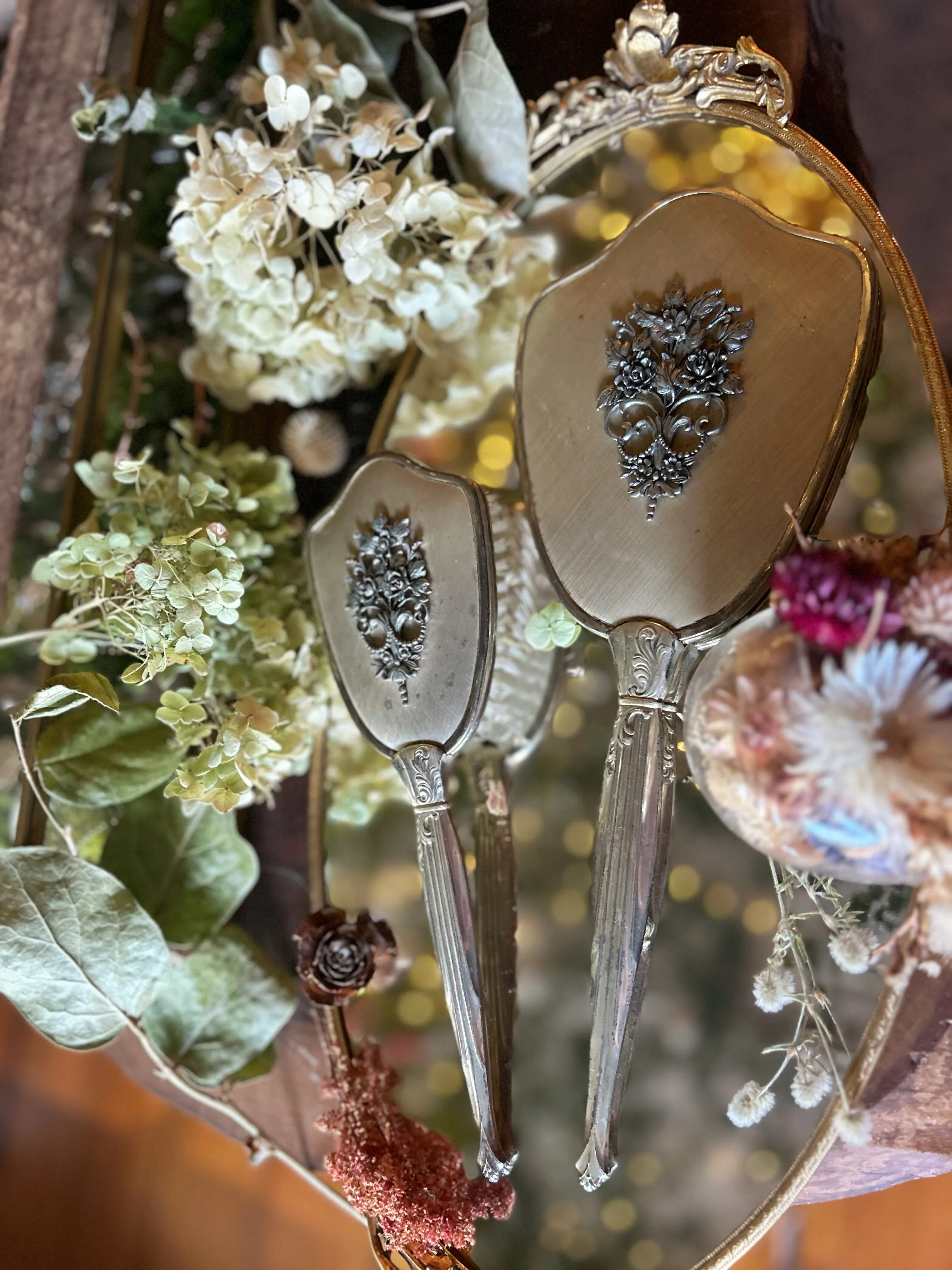 Filigree Floral Antique Hand Mirror Set