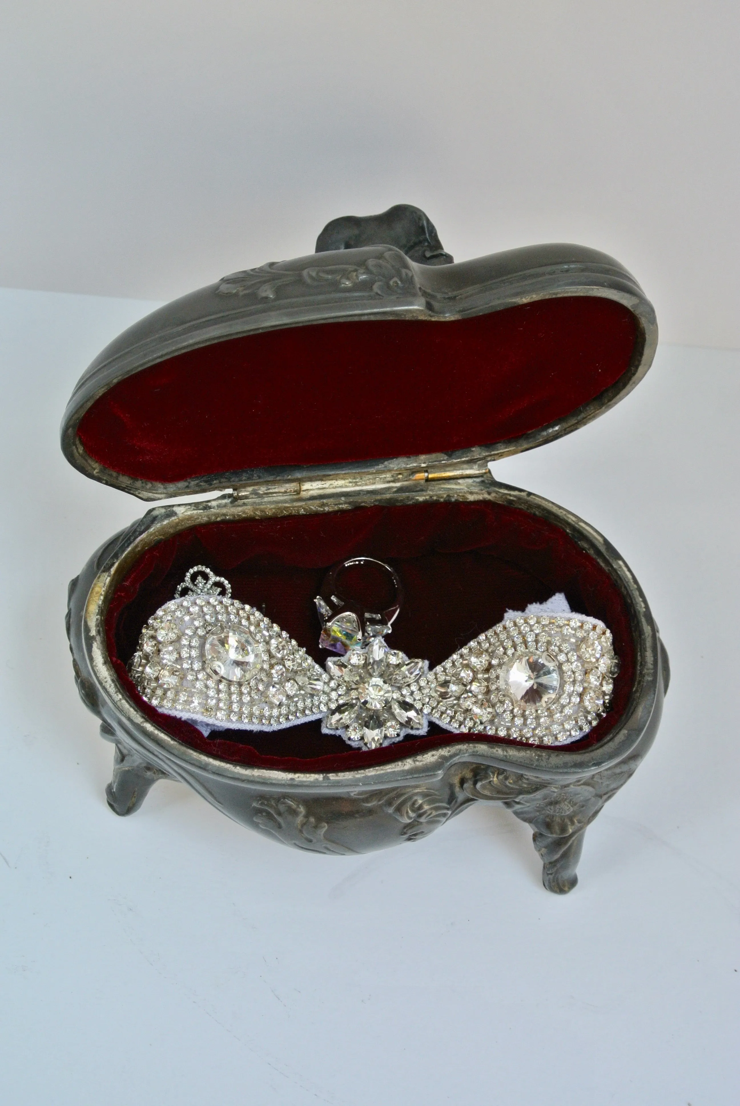 Gothic Romance Keepsake Box (medium)