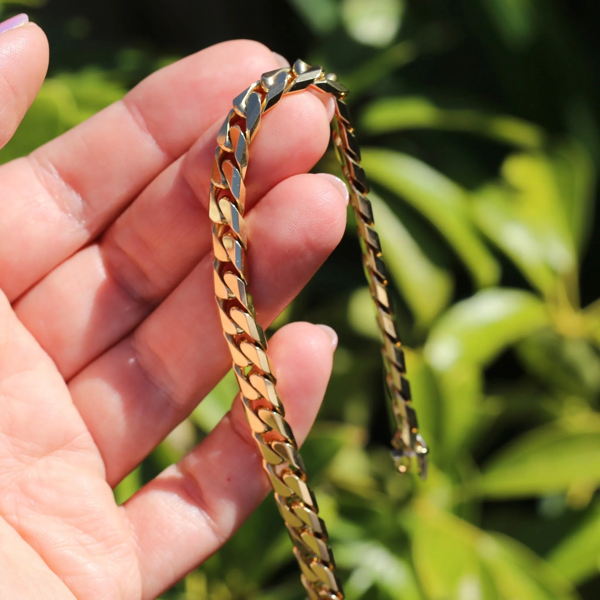 Italian 18ct Gold Curb Bracelet, 19cm 7.5 inches and 40.3g