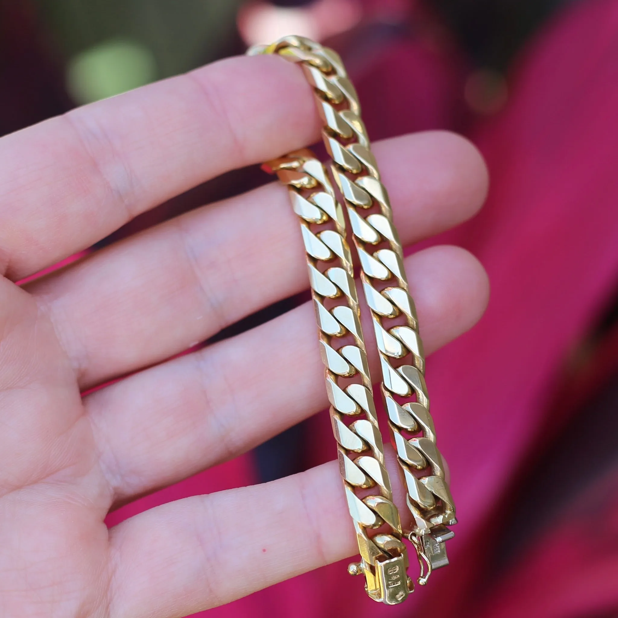 Italian 18ct Gold Curb Bracelet, 19cm 7.5 inches and 40.3g