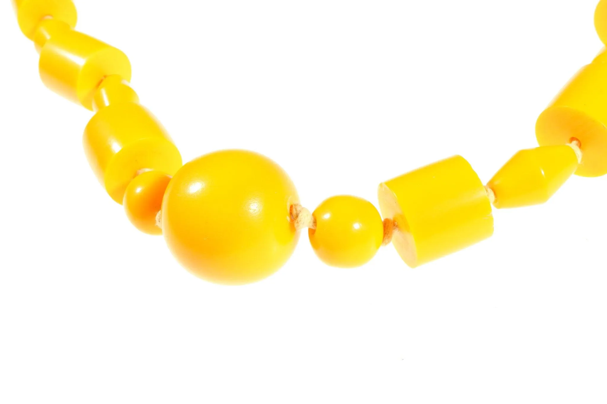 Long yellow large beaded necklace (knotted)