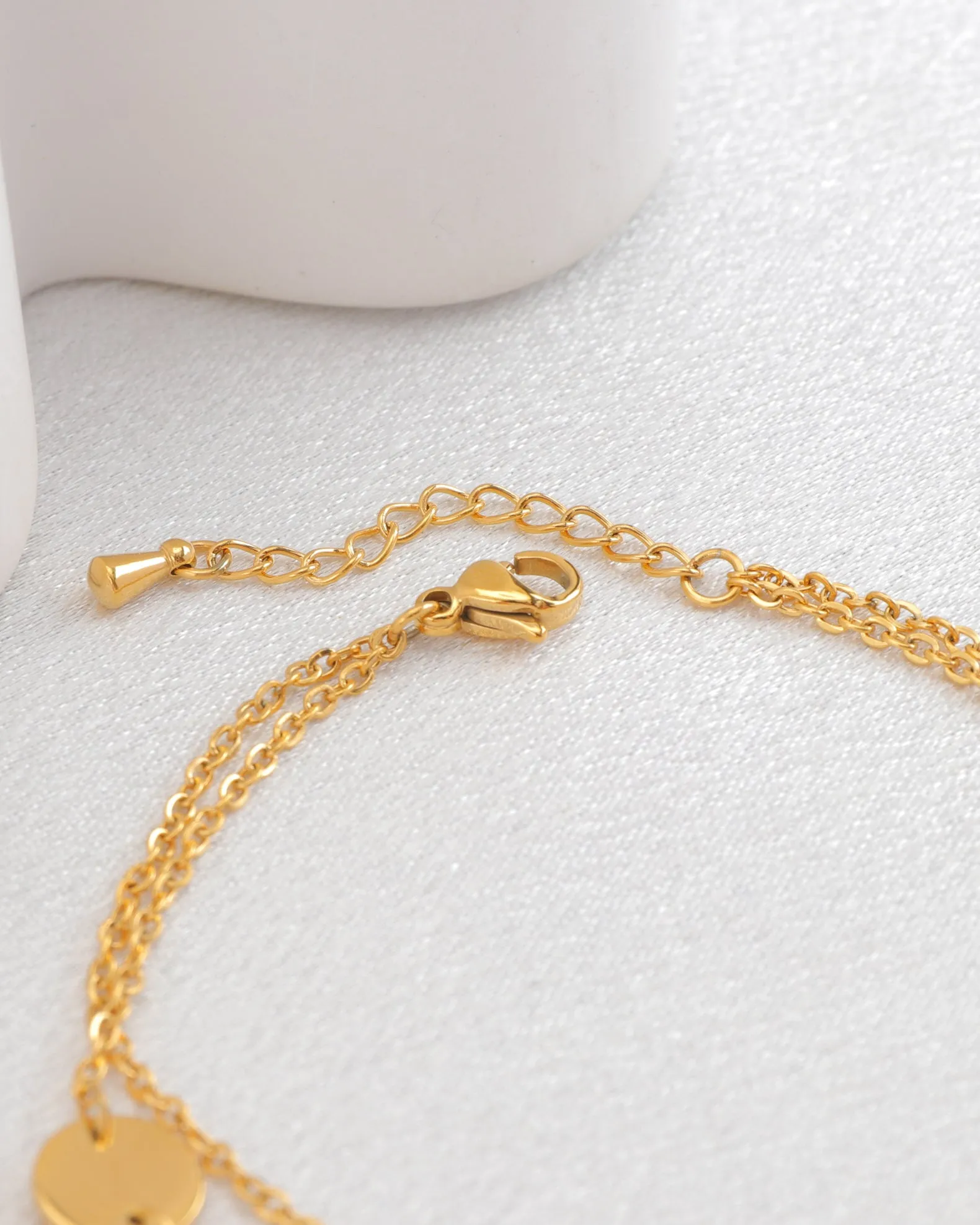 Mara Gold Circle Chain Bracelet