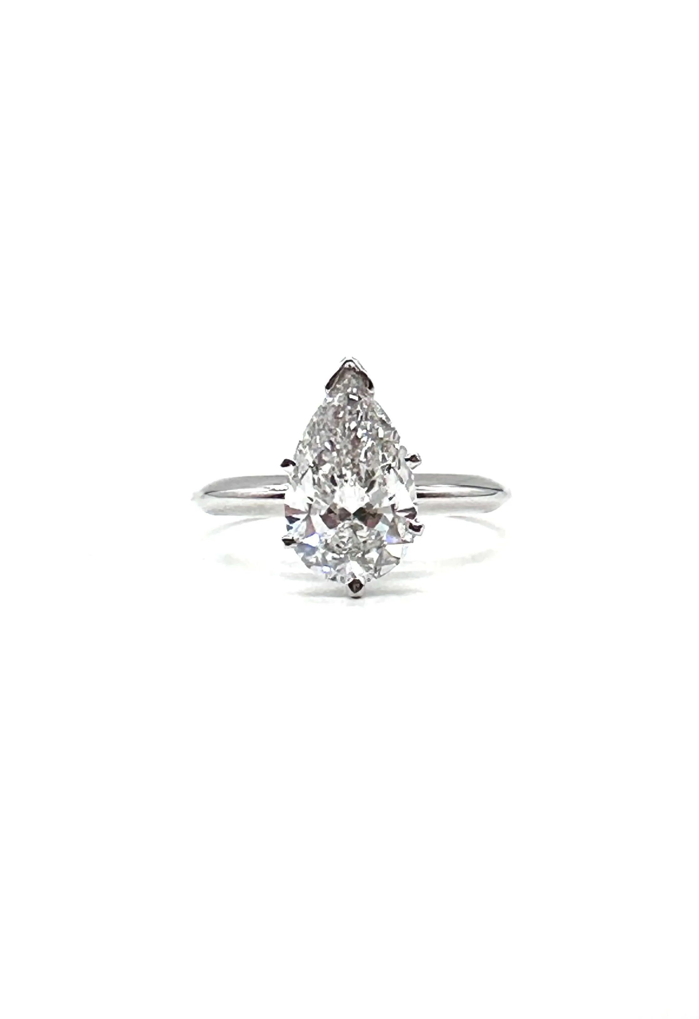 Pear-Shaped Diamond Ring