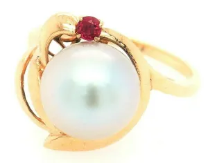 Pearl & Ruby 14ct Yellow Gold Dress Ring Silver/Grey Pearl Fine Jewellery Size L