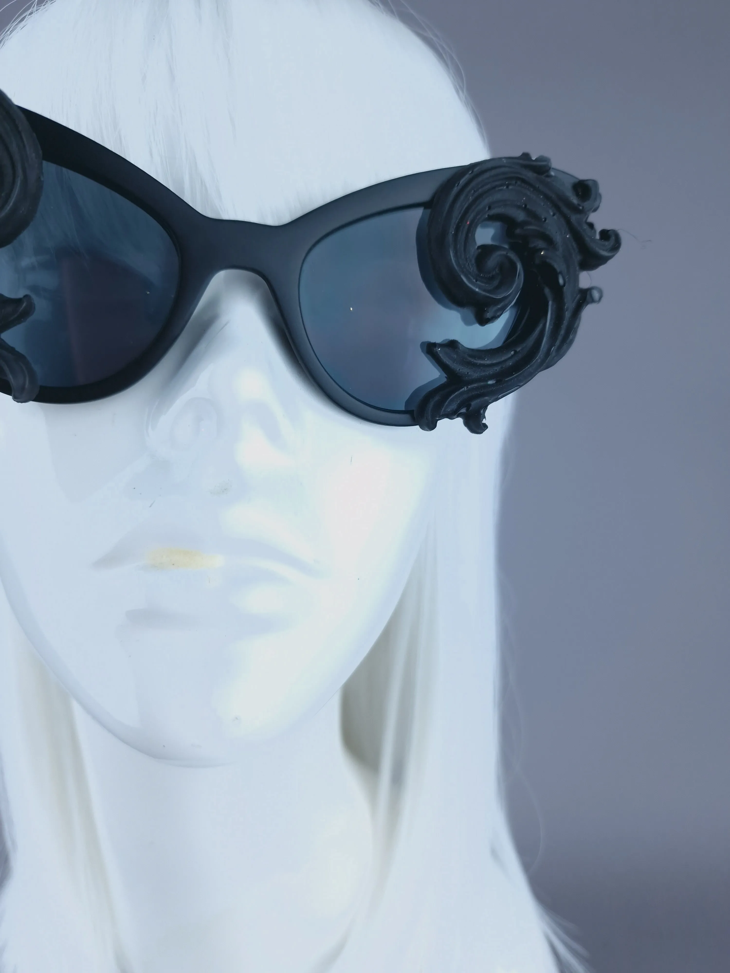 "Oriens" Black Filigree Ornate Cateye Sunglasses