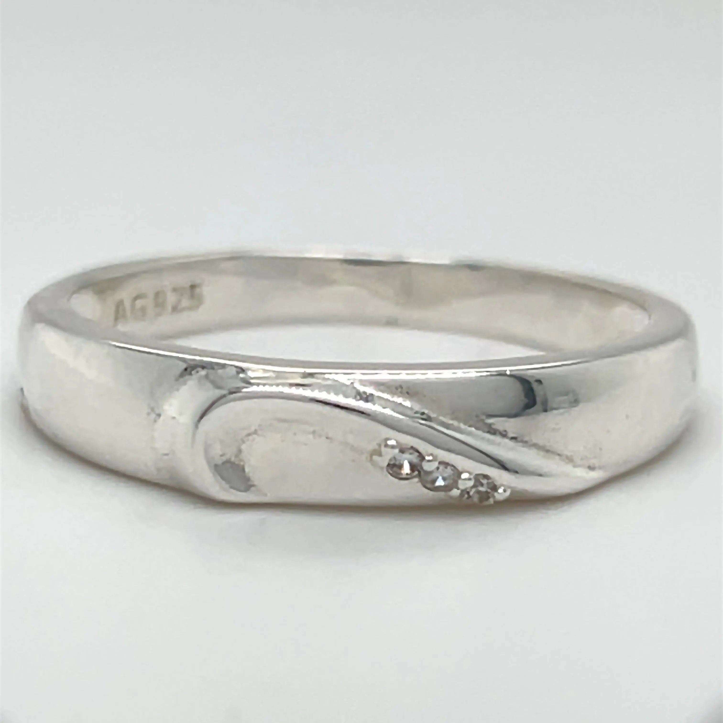 R705 Woman Wedding Ring