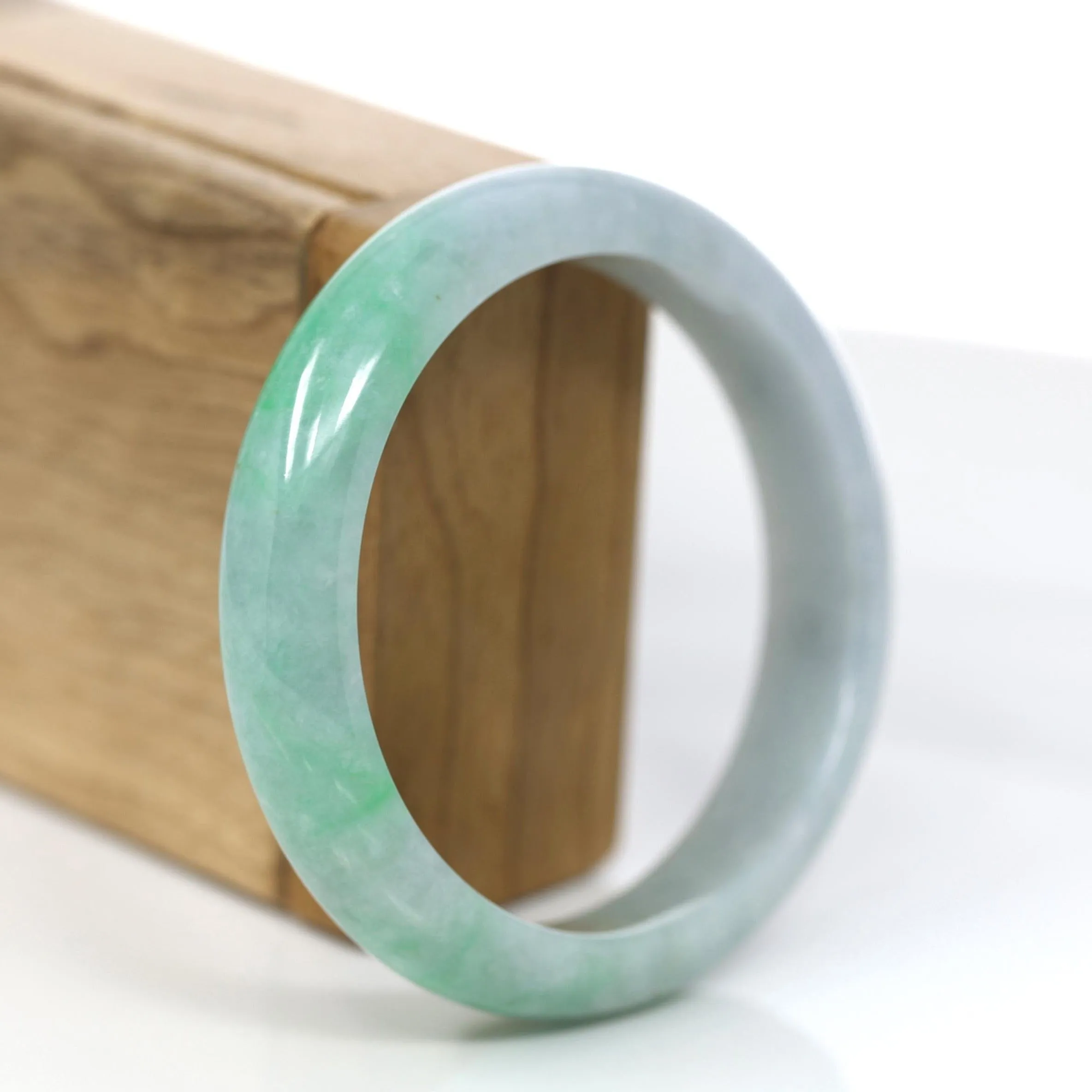 RealJade® Co. "Classic Bangle" Genuine Jadeite Jade Apple Green Bangle Bracelet (59.04mm)#366