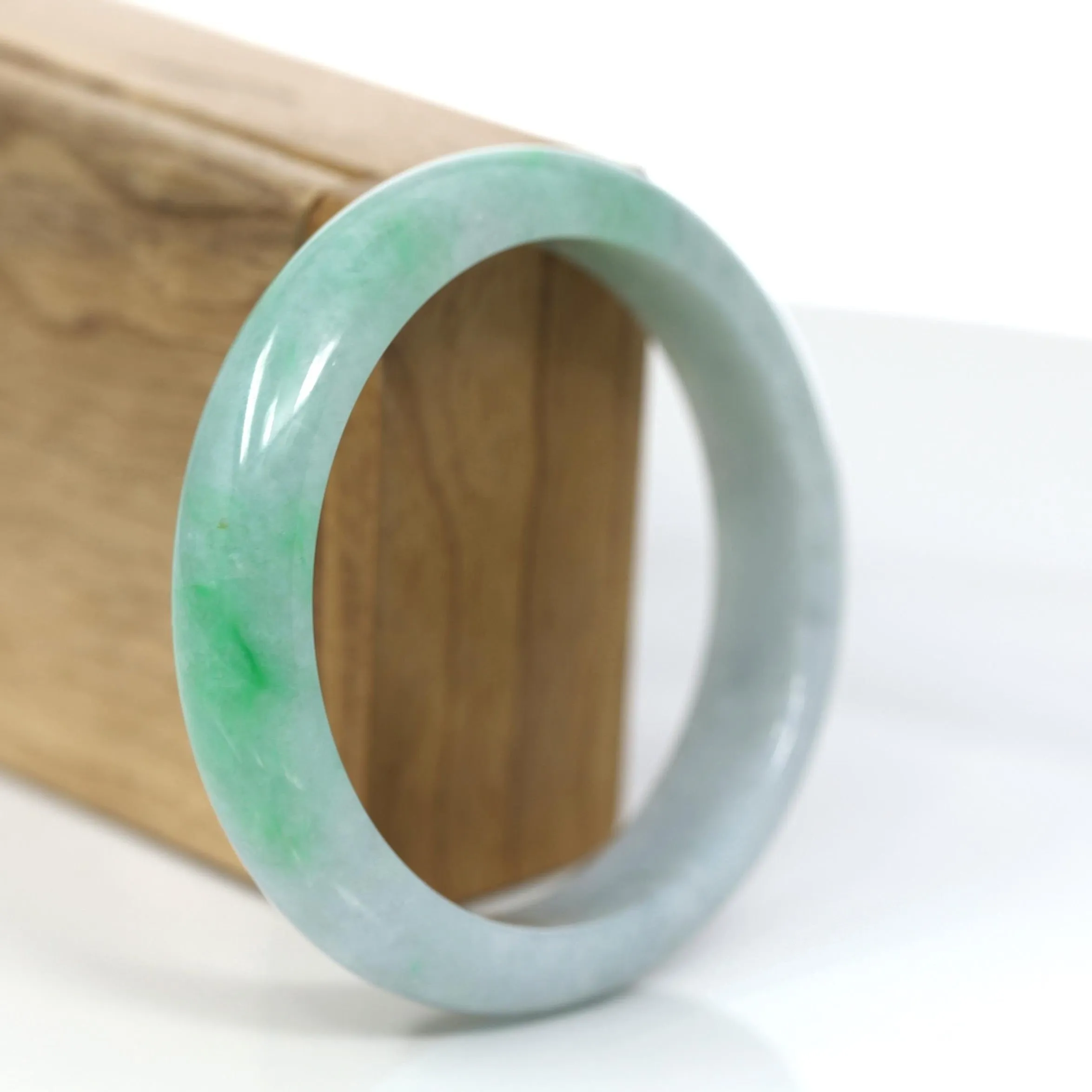 RealJade® Co. "Classic Bangle" Genuine Jadeite Jade Apple Green Bangle Bracelet (59.04mm)#366