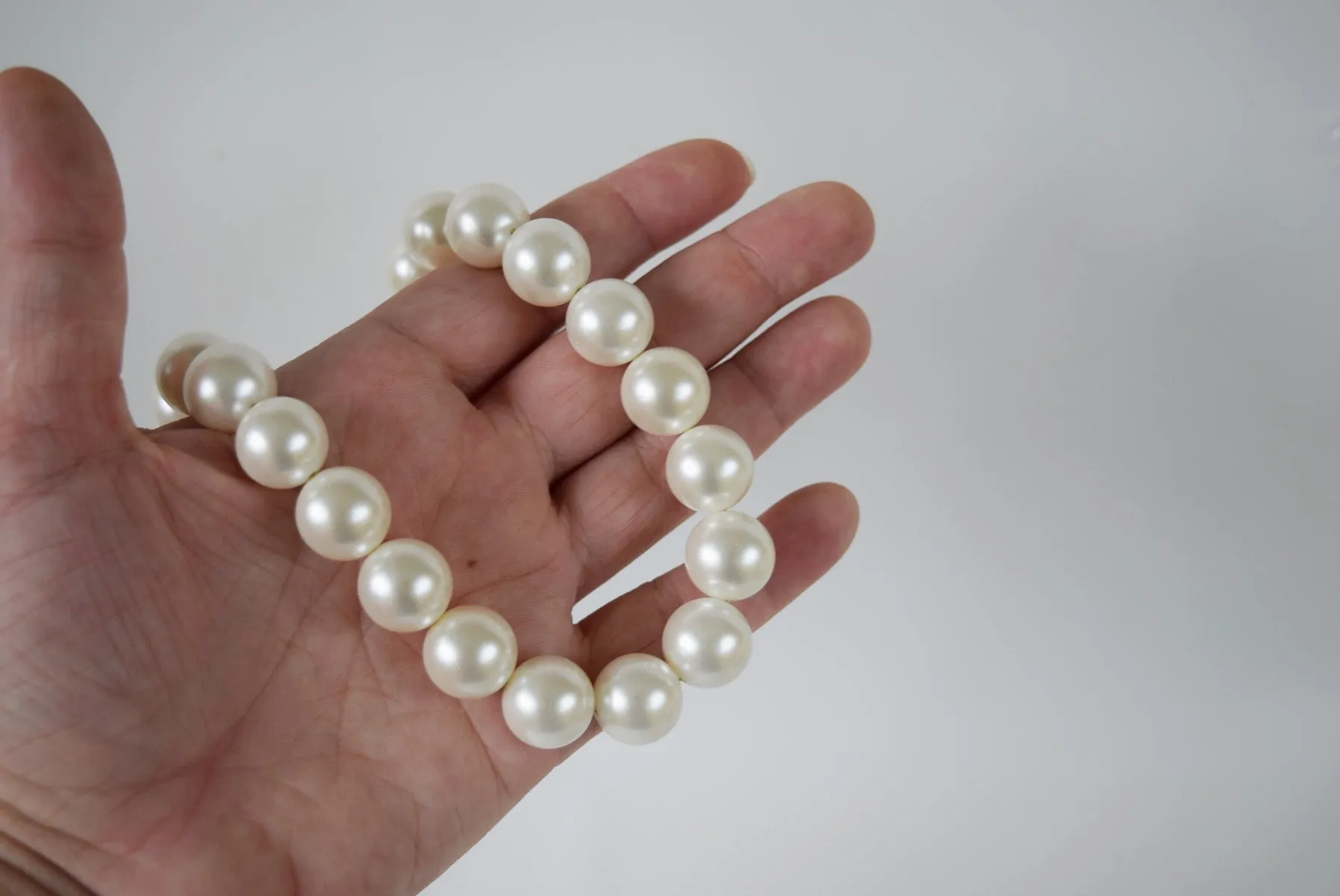 SALE! Shell Pearl Necklace - Large