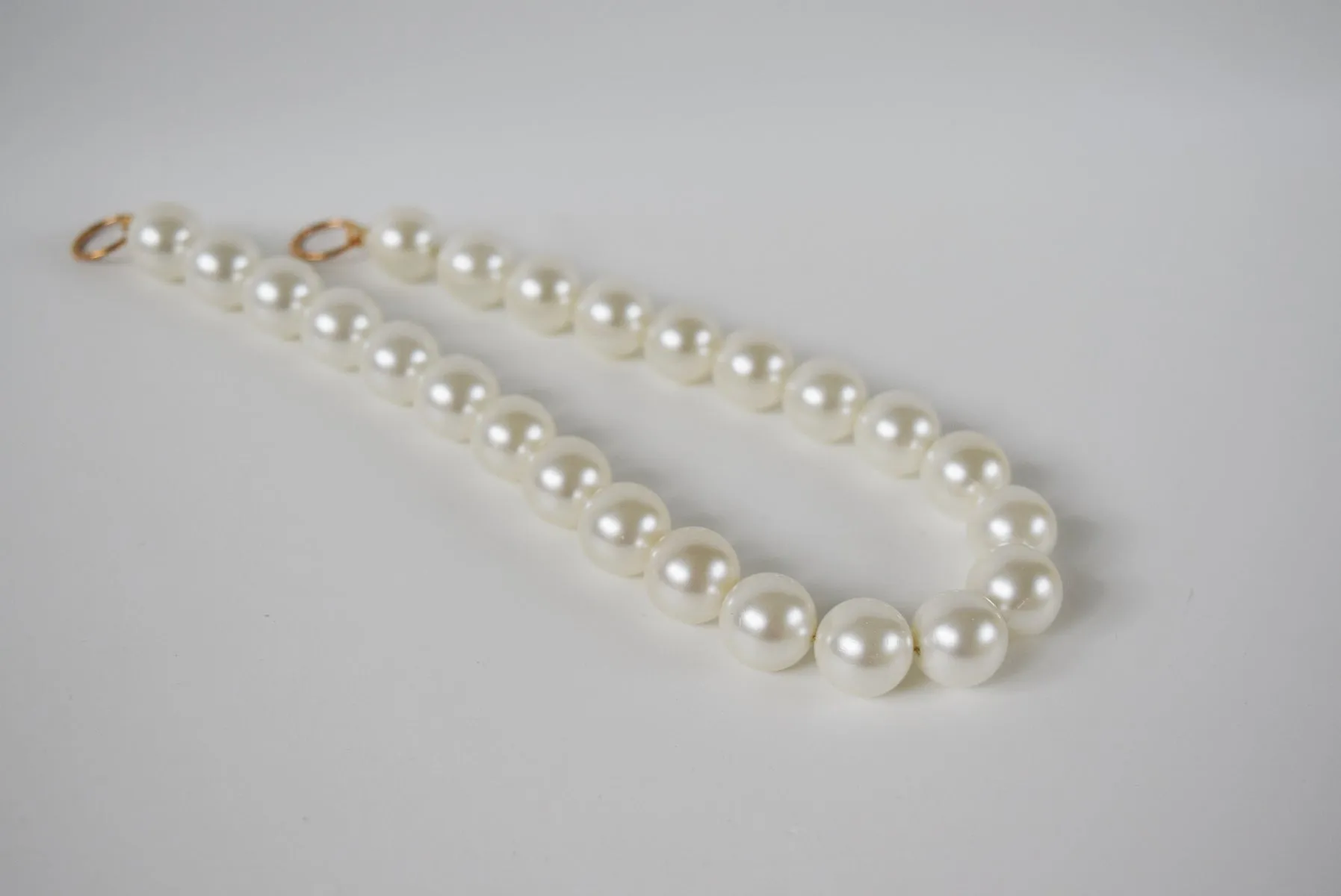 SALE! Shell Pearl Necklace - Large