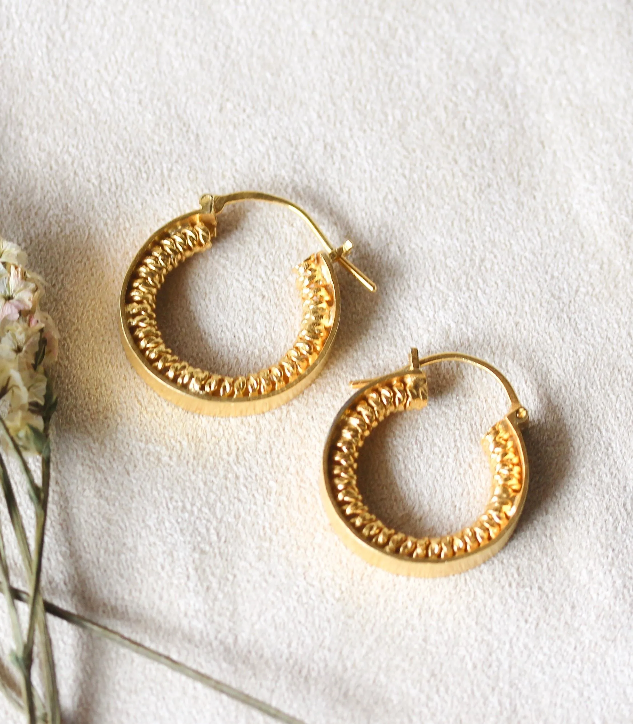 Spiral Hoops