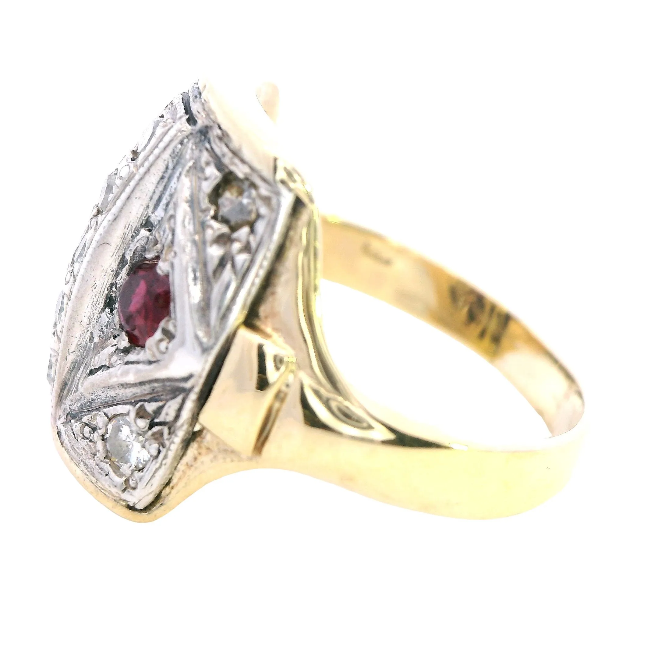 Splendid Fusion: 14ct Gold Ruby & Diamond Band - Vintage Glamour