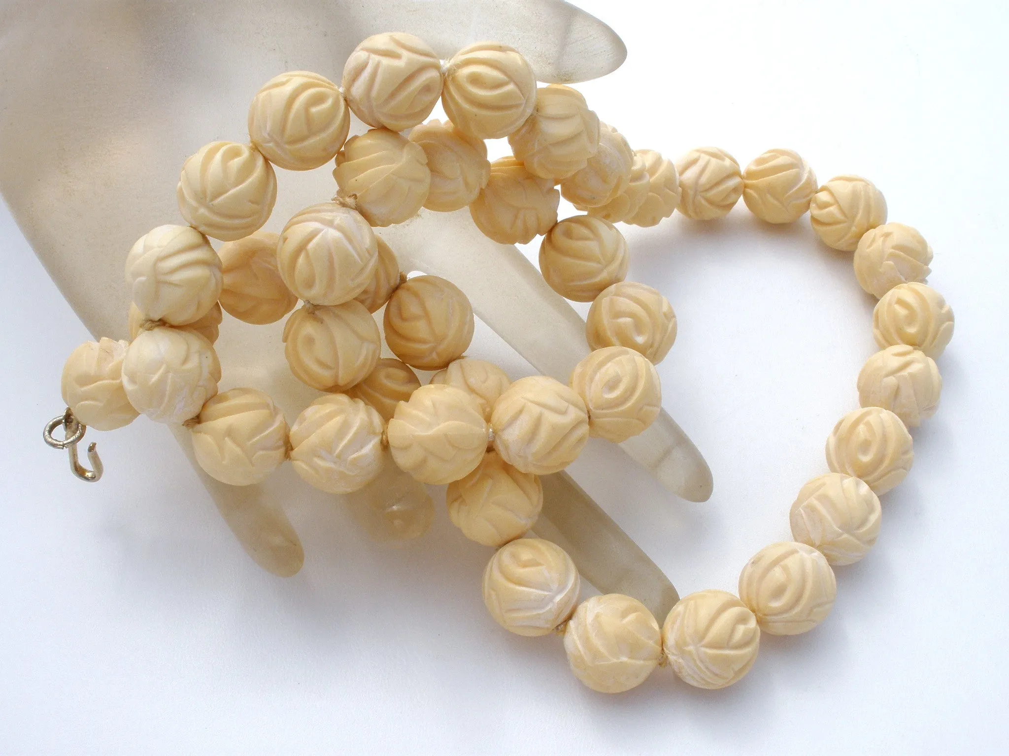 Vintage Carved Rose Bead Necklace Celluloid