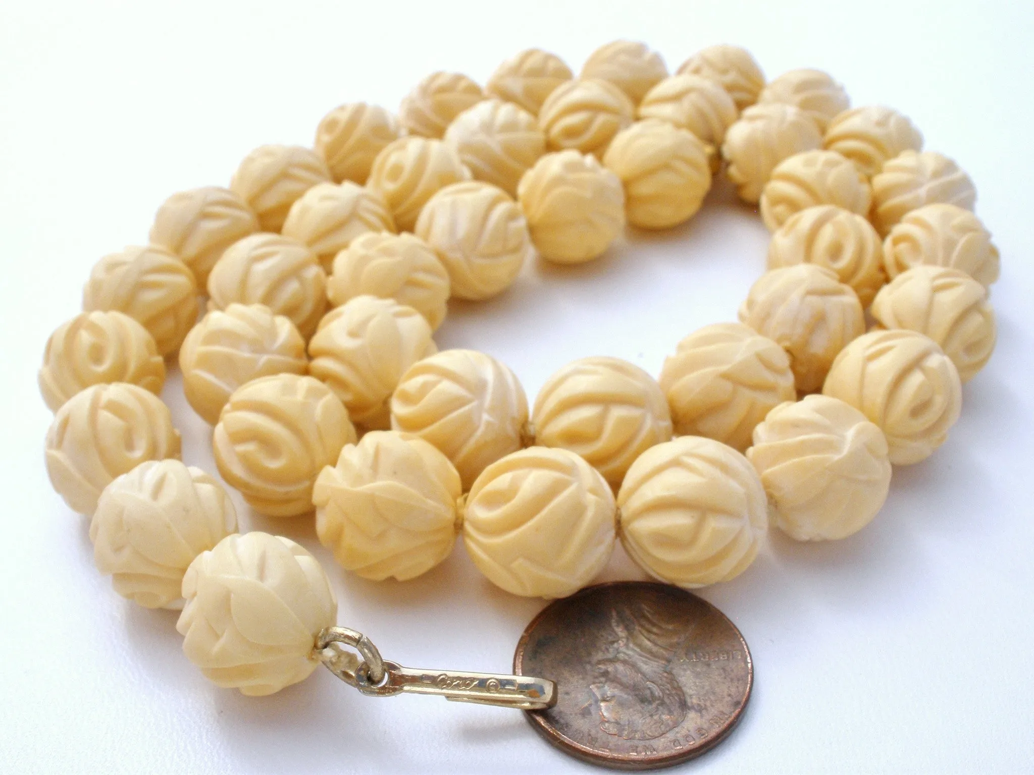 Vintage Carved Rose Bead Necklace Celluloid