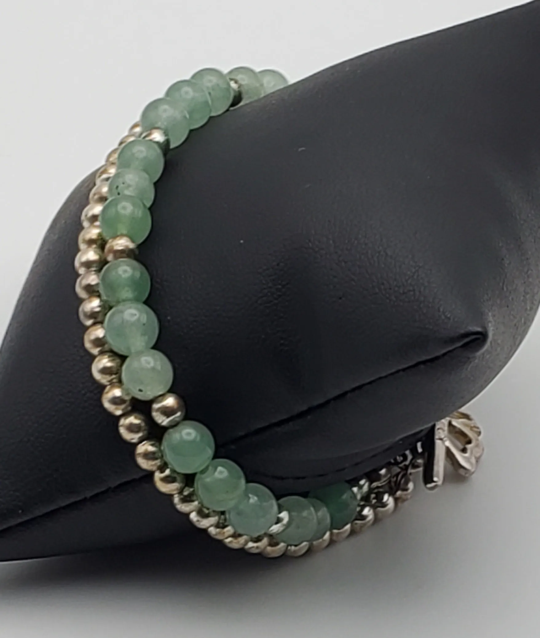 Vintage Jade and Silver Tone Bead Double Strand Bracelet - 7"