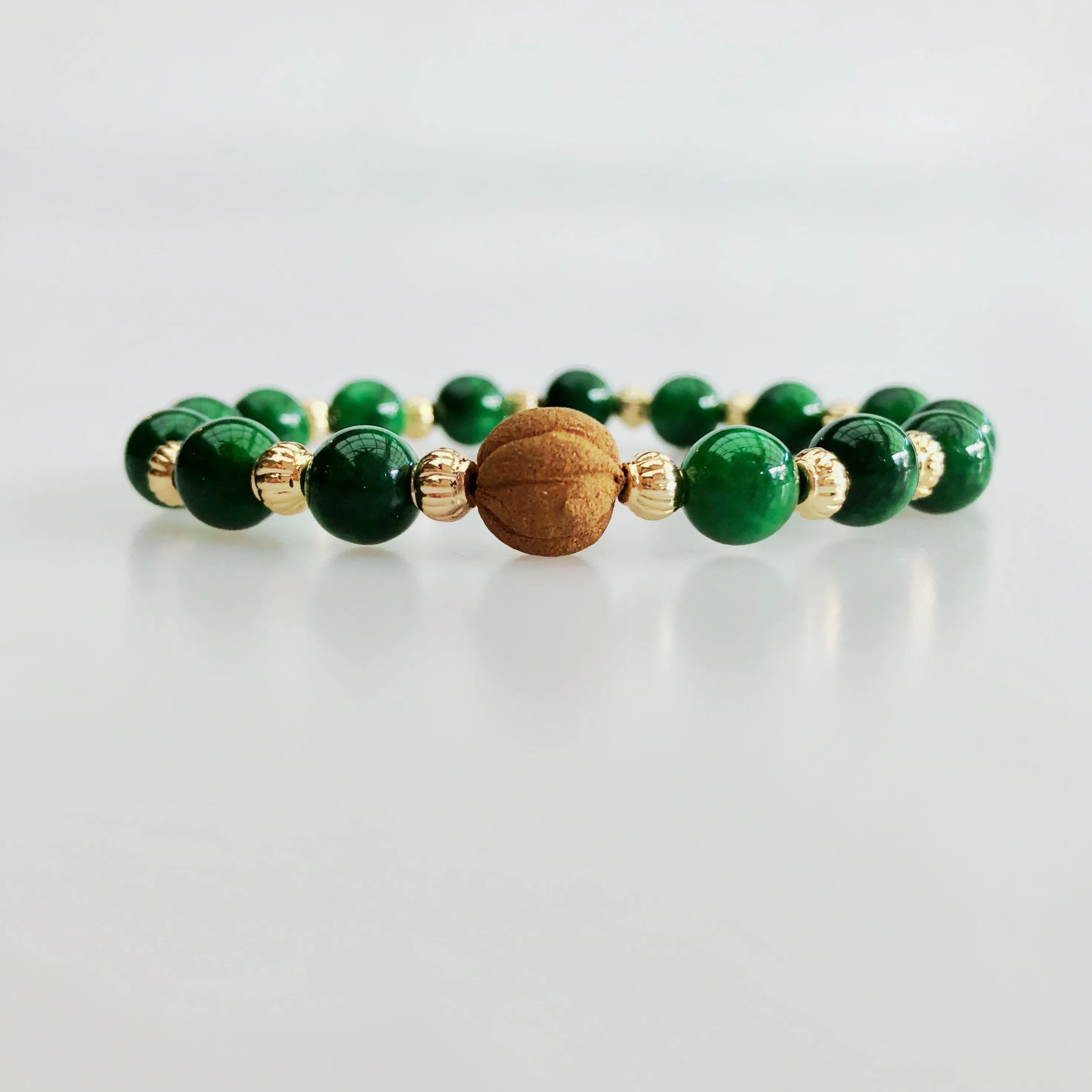 Vintage Style 8mm Jadeite Herbal Bracelet