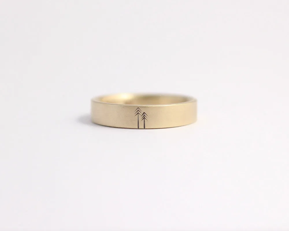 Woodland Ring in Yellow Gold - Medium